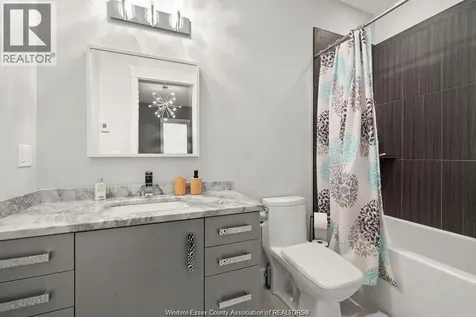 371 Charron Beach Lakeshore ON N8L 0G2
