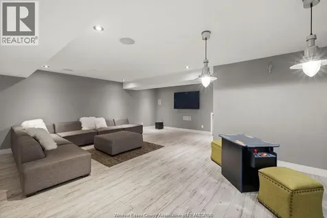371 Charron Beach Lakeshore ON N8L 0G2