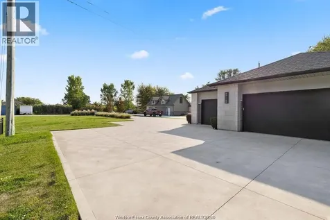 371 Charron Beach Lakeshore ON N8L 0G2