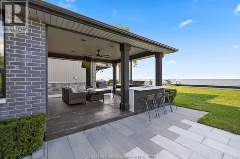 371 Charron Beach Lakeshore ON N8L 0G2