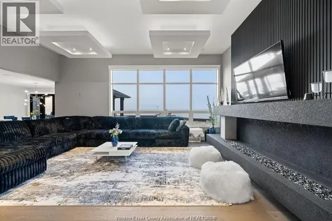 371 Charron Beach Lakeshore ON N8L 0G2