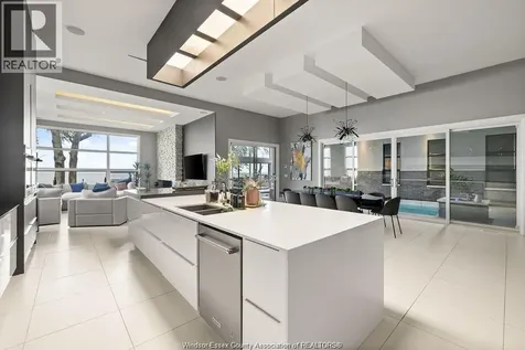 551 Ross Beach Road Lakeshore ON N0R 1A0