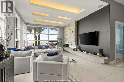 551 Ross Beach Road Lakeshore ON N0R 1A0
