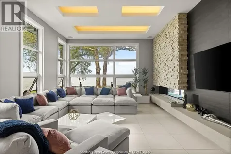 551 Ross Beach Road Lakeshore ON N0R 1A0