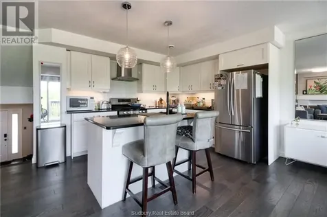 35 Birmingham Drive Sudbury ON P3B 4A5