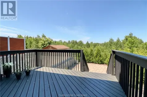 35 Birmingham Drive Sudbury ON P3B 4A5