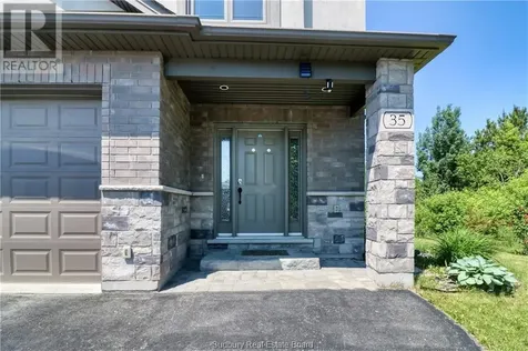 35 Birmingham Drive Sudbury ON P3B 4A5