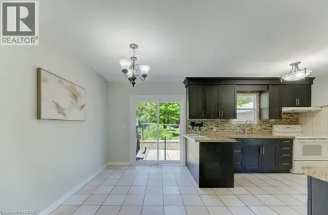 478 Wellington Street North Kitchener ON N2H 5L5