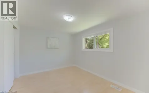 478 Wellington Street North Kitchener ON N2H 5L5