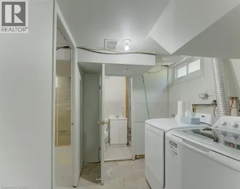 478 Wellington Street North Kitchener ON N2H 5L5