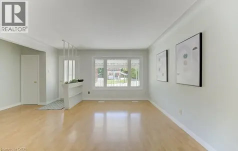 478 Wellington Street North Kitchener ON N2H 5L5