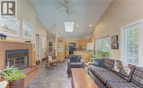98 Longwood Drive Waterloo ON N2L 4B7