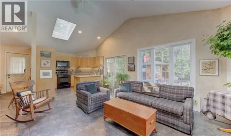 98 Longwood Drive Waterloo ON N2L 4B7