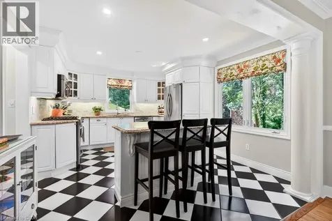 1398 Baldwin Street Burlington ON L7S 1K3