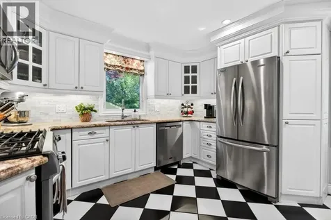 1398 Baldwin Street Burlington ON L7S 1K3