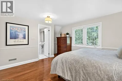 1398 Baldwin Street Burlington ON L7S 1K3