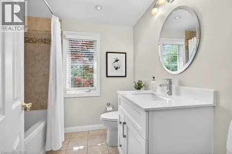 1398 Baldwin Street Burlington ON L7S 1K3