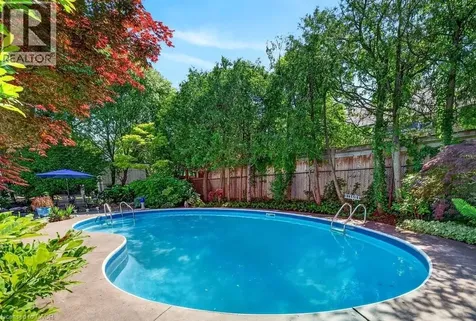 1398 Baldwin Street Burlington ON L7S 1K3