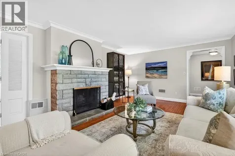 1398 Baldwin Street Burlington ON L7S 1K3