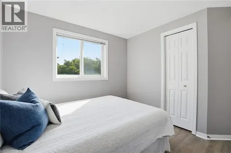 26 Kelly Court Guelph ON N1K 1W3