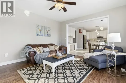 75 Chase Crescent Cambridge ON N3C 0C5