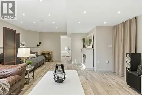 75 Chase Crescent Cambridge ON N3C 0C5
