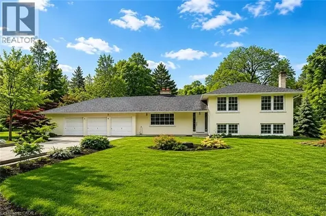 91 Ennisclare Drive East Oakville ON L6J 4N3