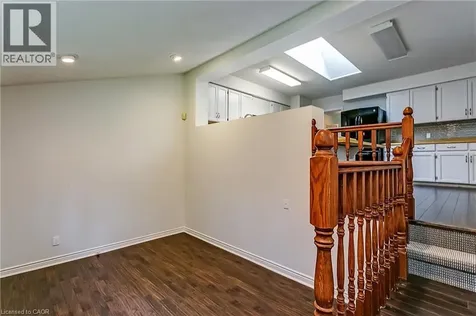 91 Ennisclare Drive East Oakville ON L6J 4N3