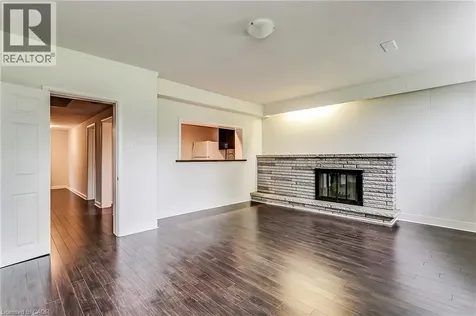 91 Ennisclare Drive East Oakville ON L6J 4N3