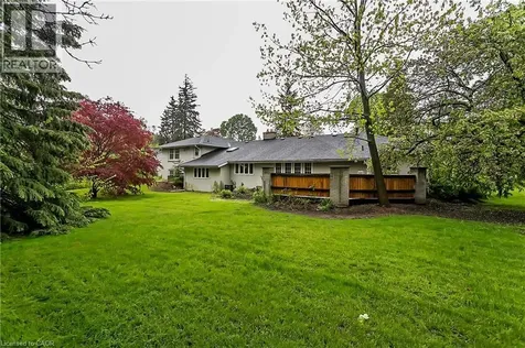 91 Ennisclare Drive East Oakville ON L6J 4N3