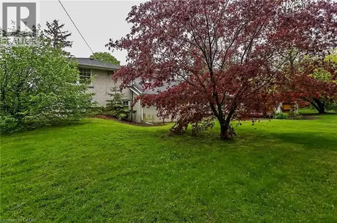 91 Ennisclare Drive East Oakville ON L6J 4N3