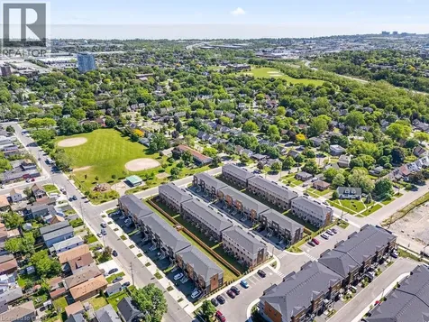40 Radison Lane Hamilton ON L8H 0B5