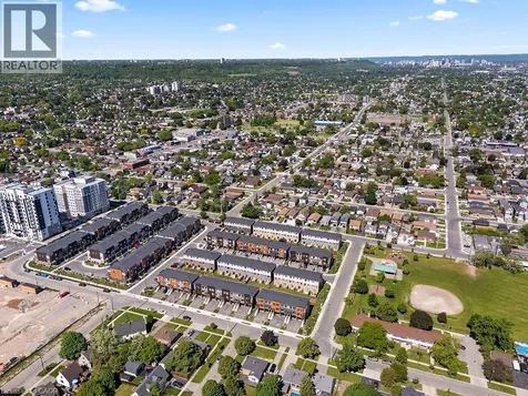 40 Radison Lane Hamilton ON L8H 0B5