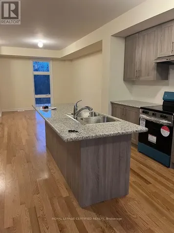 37 Puisaya Drive Richmond Hill ON L4E 1L2