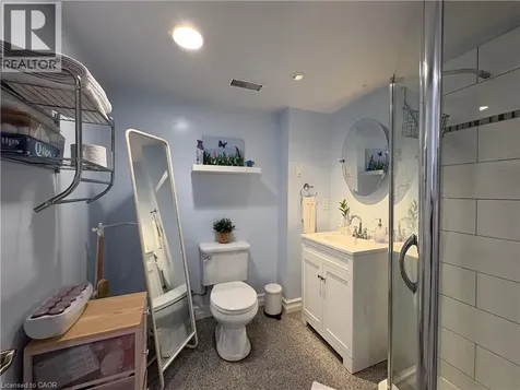 36 Gilbert Avenue Ancaster ON L9G 1R4