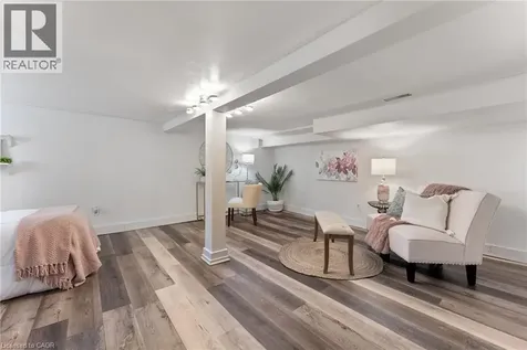 544 Mary Street Hamilton ON L8L 4X7