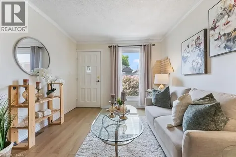 544 Mary Street Hamilton ON L8L 4X7