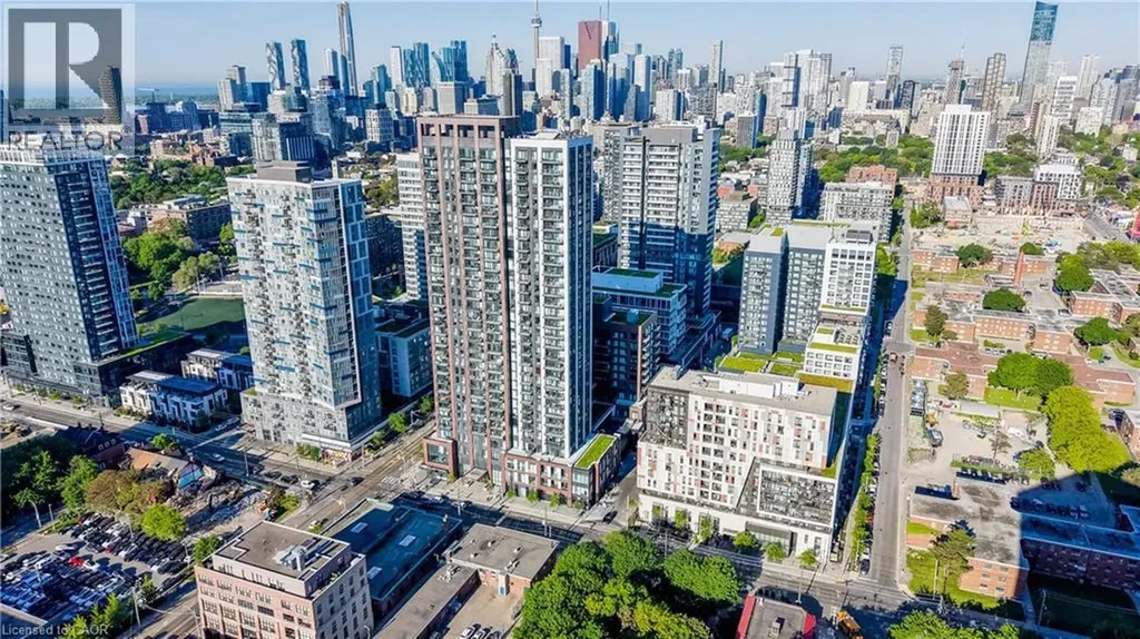 130 River Street Toronto ON M5A 0R8
