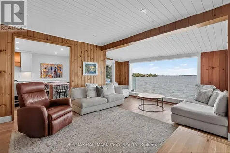 43 Moon Point Road Oro-medonte ON L3V 0R8
