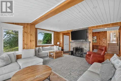 43 Moon Point Road Oro-medonte ON L3V 0R8