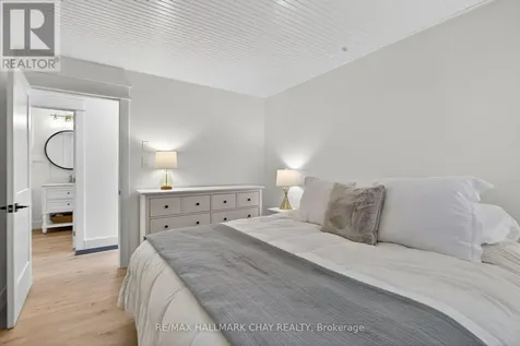 43 Moon Point Road Oro-medonte ON L3V 0R8