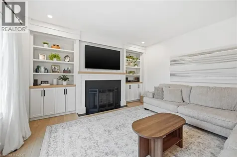 125 Margaret Avenue Stoney Creek ON L8G 3G7
