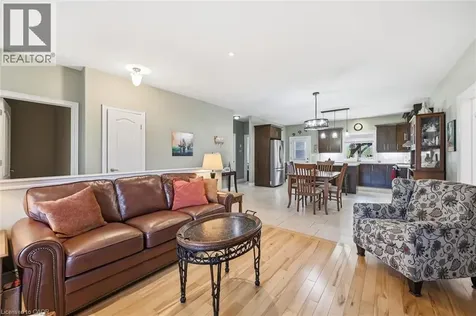 125 Margaret Avenue Stoney Creek ON L8G 3G7