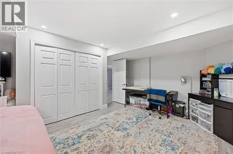 125 Margaret Avenue Stoney Creek ON L8G 3G7