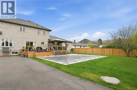 125 Margaret Avenue Stoney Creek ON L8G 3G7