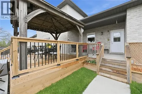 125 Margaret Avenue Stoney Creek ON L8G 3G7