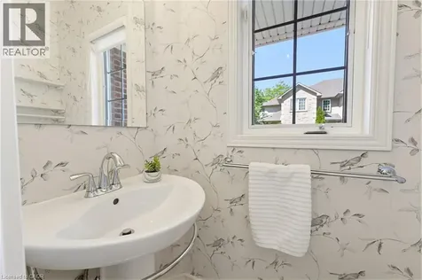 81 Valridge Drive Ancaster ON L9G 5B7
