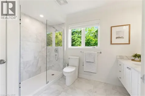 81 Valridge Drive Ancaster ON L9G 5B7