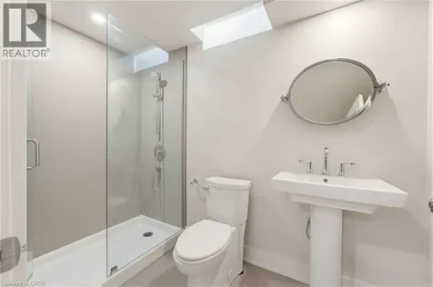 81 Valridge Drive Ancaster ON L9G 5B7