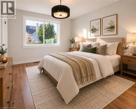 204 Glow Avenue Hamilton ON L8H 3W5